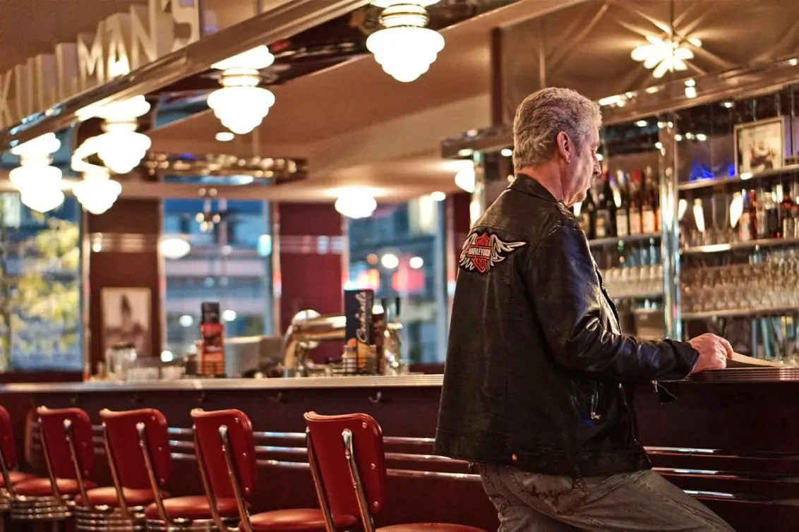 The Four Bikers Who Remembered the Woman Everyone Forgot